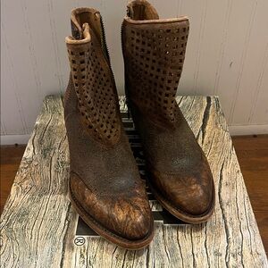 Corral Vintage Circle G Brown Cutout Shaft Booties